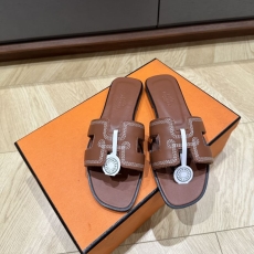 Hermes Slippers